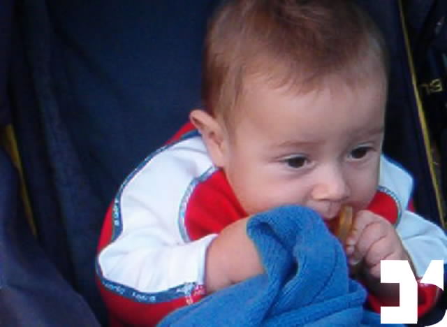 Parenti - Gabriele - 20041022 18.42 - cresce - 005-MIK.JPG